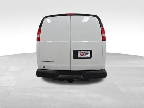 Summit White 2026 Chevrolet Express 2500 Work Van