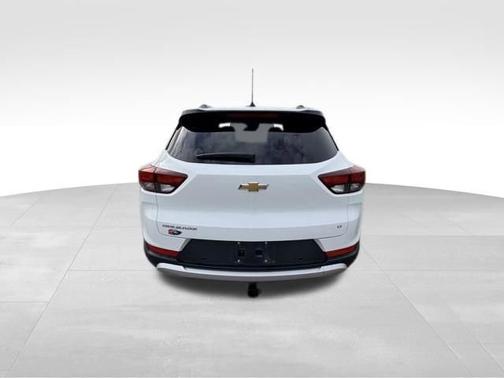 Summit White 2025 Chevrolet Trailblazer LT