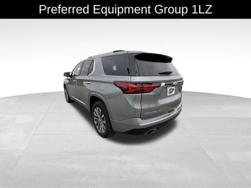 Sterling Gray Metallic 2023 Chevrolet Traverse Premier