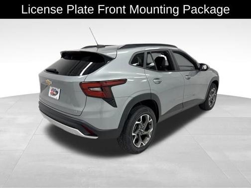 Sterling Gray Metallic 2024 Chevrolet Trax LT