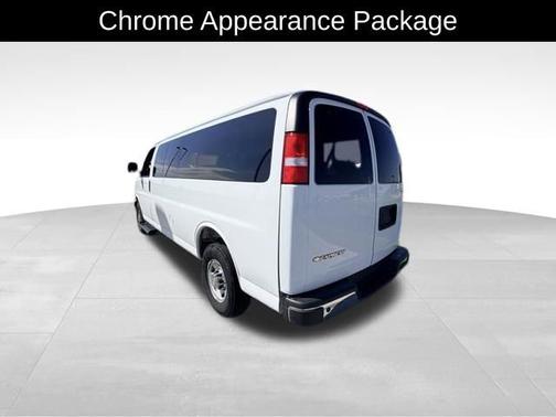 Summit White 2025 Chevrolet Express 3500 LT