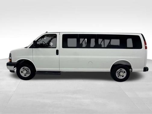 Summit White 2025 Chevrolet Express 3500 LT