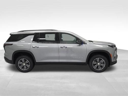 2026 Chevrolet Traverse AWD LT