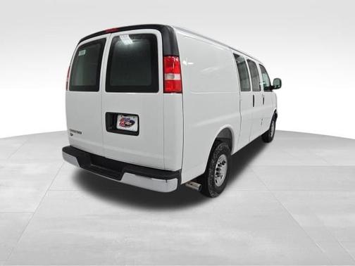 Summit White 2026 Chevrolet Express 2500 Work Van