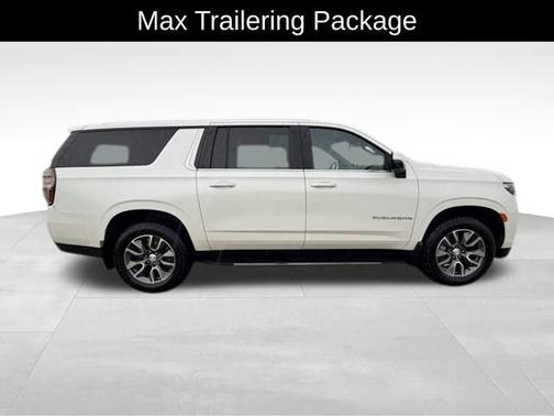 2022 Chevrolet Suburban LT