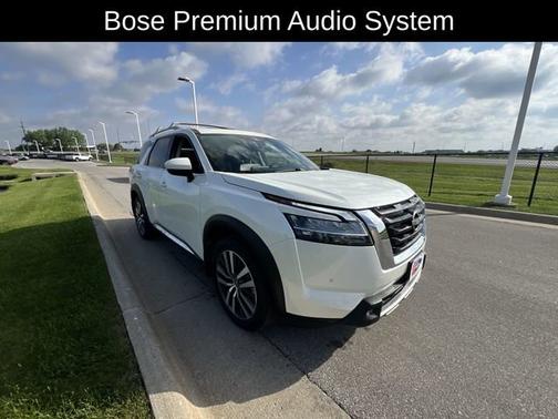 2022 Nissan Pathfinder Platinum