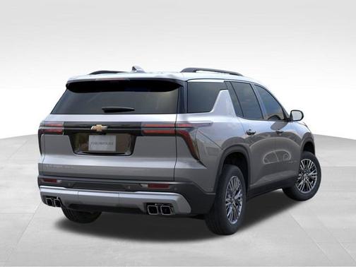 Sterling Gray Metallic 2026 Chevrolet Traverse AWD LT
