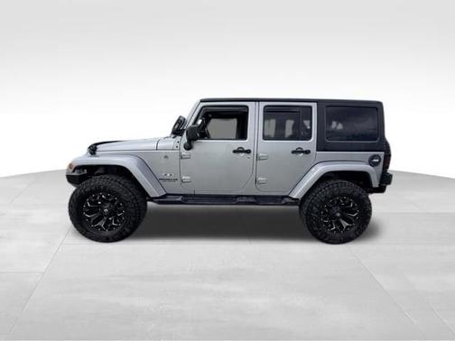 Billet Silver Metallic Clearcoat 2017 Jeep Wrangler Unlimited Sahara