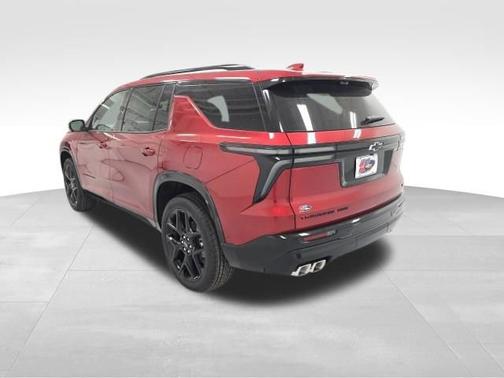 Radiant Red Tintcoat 2026 Chevrolet Traverse AWD RS