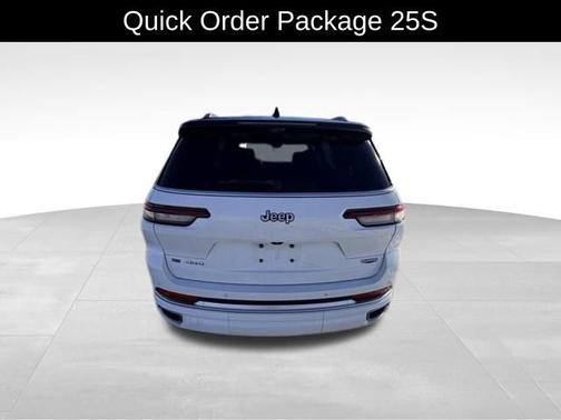 2022 Jeep Grand Cherokee L Summit