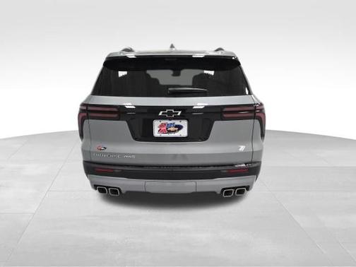 Sterling Gray Metallic 2026 Chevrolet Traverse AWD LT