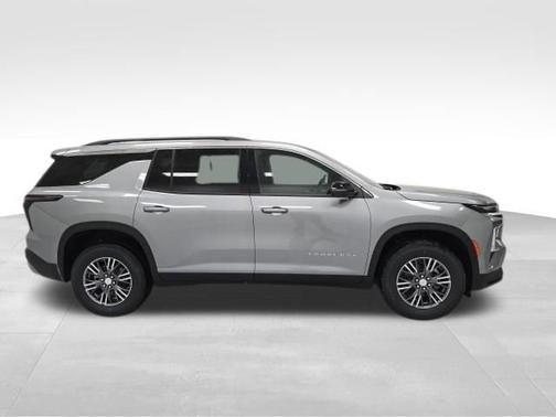 Sterling Gray Metallic 2026 Chevrolet Traverse AWD LT