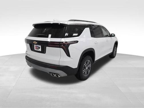 2026 Chevrolet Traverse AWD LT