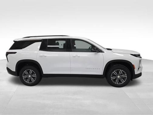 2026 Chevrolet Traverse AWD LT