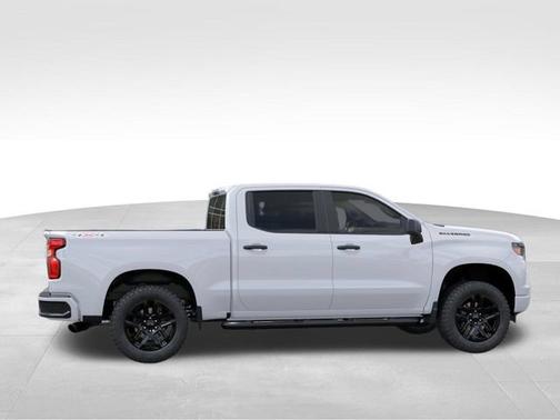Summit White 2026 Chevrolet Silverado 1500 Custom