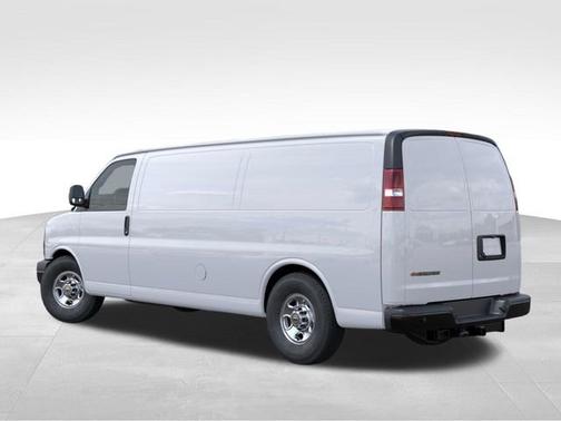 Summit White 2026 Chevrolet Express 2500 Work Van