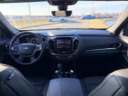 Mosaic Black Metallic 2024 Chevrolet Traverse Limited High Country