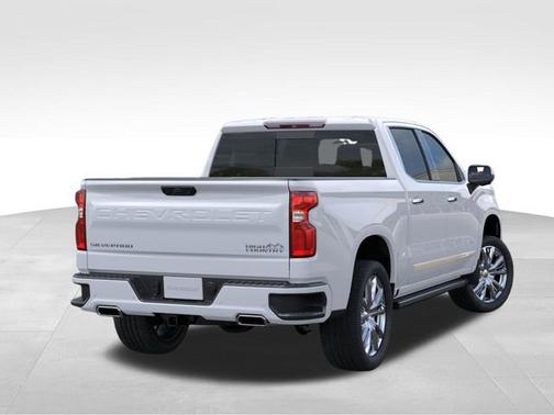 Polar White Tricoat 2026 Chevrolet Silverado 1500 High Country