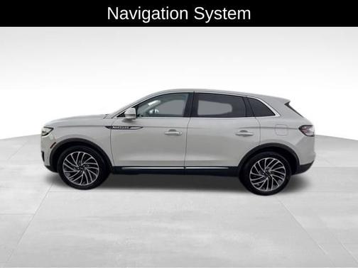 CERAMIC PEARL 2020 Lincoln Nautilus Reserve