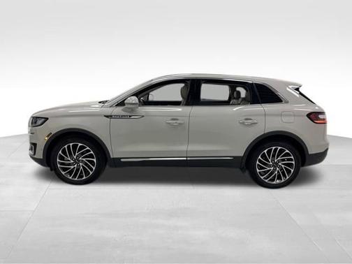 CERAMIC PEARL 2020 Lincoln Nautilus Reserve