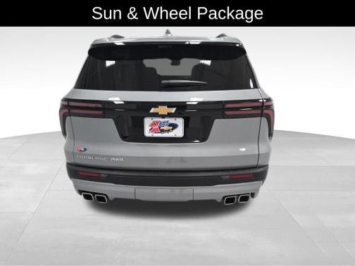 2026 Chevrolet Traverse AWD LT