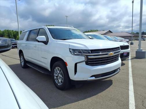 2023 Chevrolet Suburban LT
