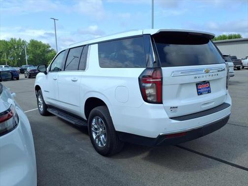 2023 Chevrolet Suburban LT