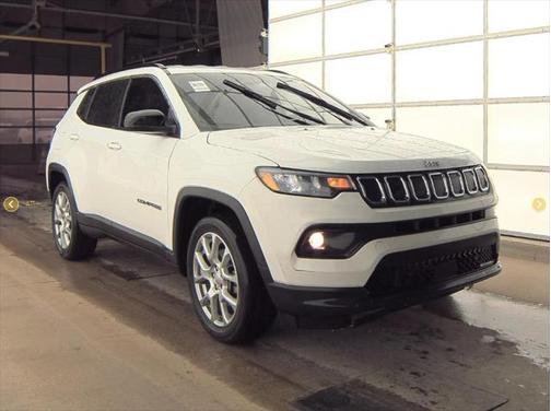 2022 Jeep Compass Latitude Lux
