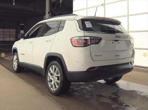 2022 Jeep Compass Latitude Lux