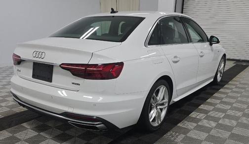2022 Audi A4 45 S line Premium Plus