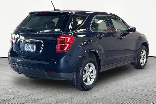Velvet 2017 Chevrolet Equinox LS
