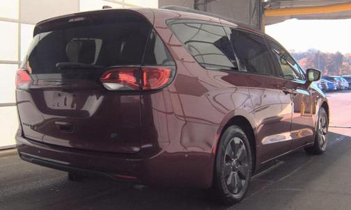 2020 Chrysler Pacifica Hybrid Limited