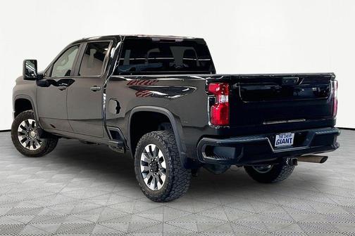 Black Metallic 2022 Chevrolet Silverado 2500 Custom