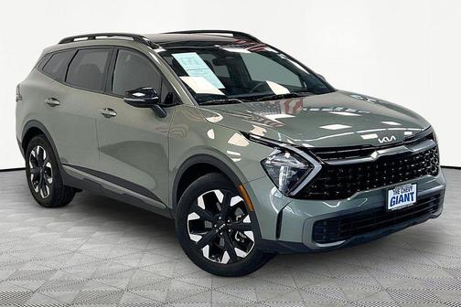 Green 2023 Kia Sportage X-Line