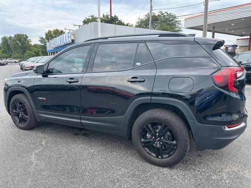 2023 GMC Terrain AWD AT4