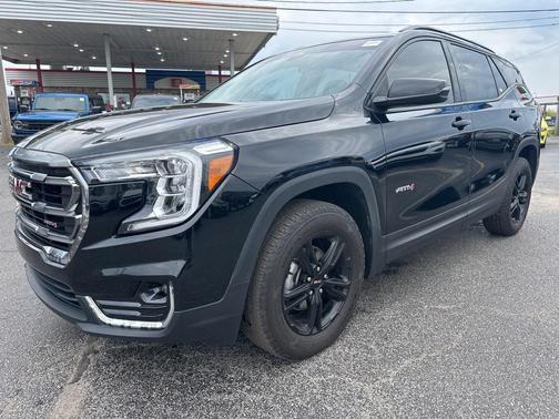 2023 GMC Terrain AWD AT4