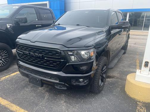Diamond Black Crystal Pearlcoat 2024 RAM 1500 Big Horn/Lone Star