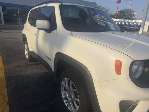 Alpine White Clearcoat 2019 Jeep Renegade Latitude