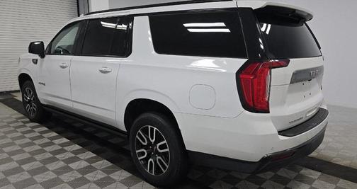 2021 GMC Yukon XL 4WD AT4