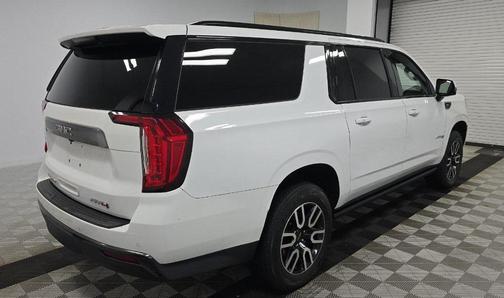 2021 GMC Yukon XL 4WD AT4