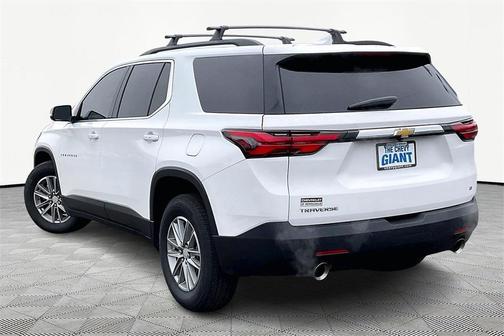 2022 Chevrolet Traverse LT Cloth