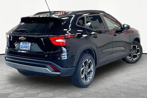Black Metallic 2024 Chevrolet Trax LT
