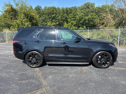 2020 Land Rover Discovery Landmark Edition