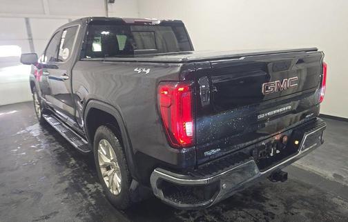 Onyx Black 2021 GMC Sierra 1500 SLT