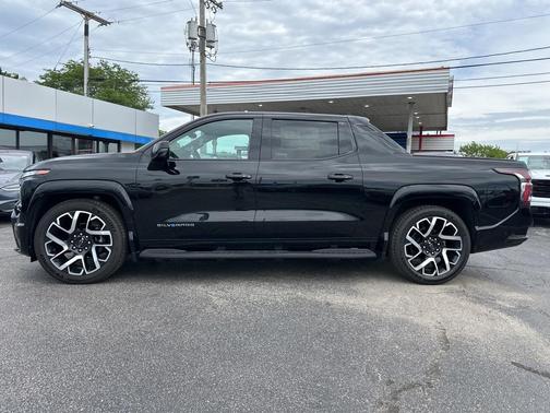 2024 Chevrolet Silverado EV First-Edition RST 4WD