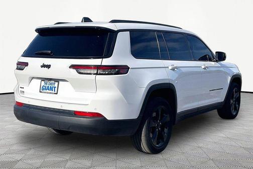 Bright White Clearcoat 2024 Jeep Grand Cherokee L Altitude