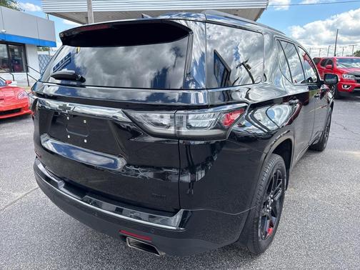 2021 Chevrolet Traverse Premier