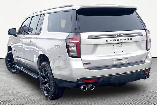 2022 Chevrolet Suburban 4WD Z71