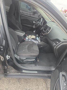 Brilliant Black Crystal Pearlcoat 2016 Jeep Cherokee Latitude