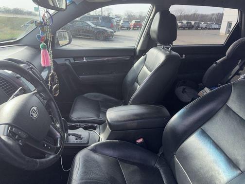 2011 Kia Sorento SX